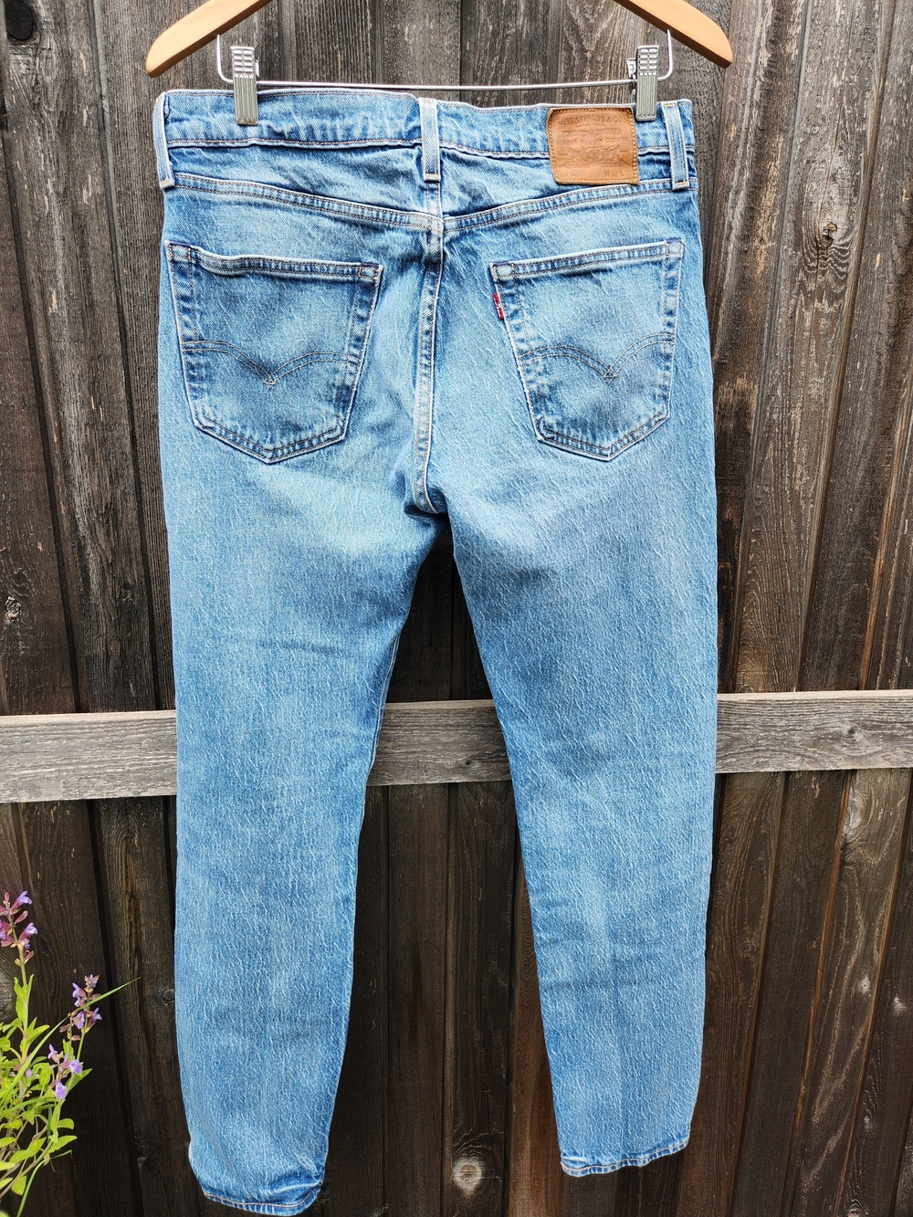 Levi 502 Light Wash Classic Straight Jeans